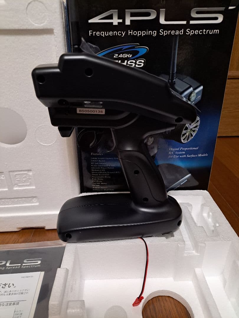 未使用Futaba 4PLS テレメトリーシステムバッテリーセット