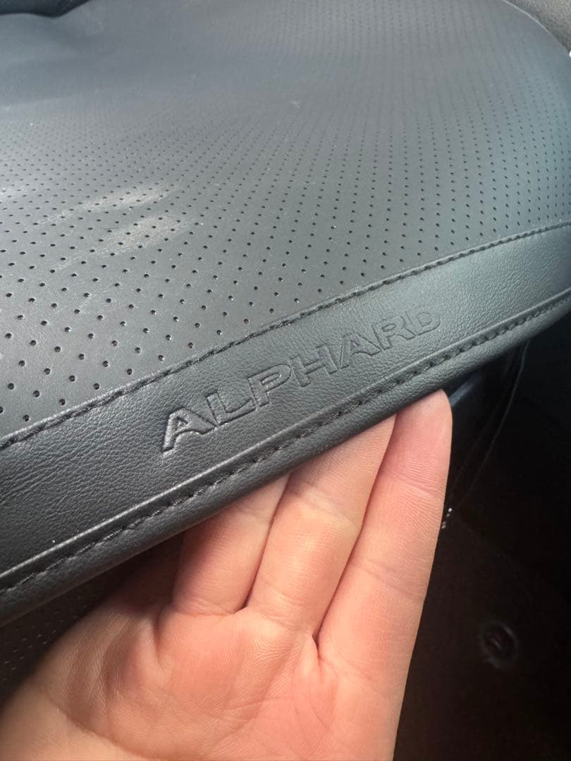 入荷困難　レザー　アルファード　alphard 座席クッション　シートクッション