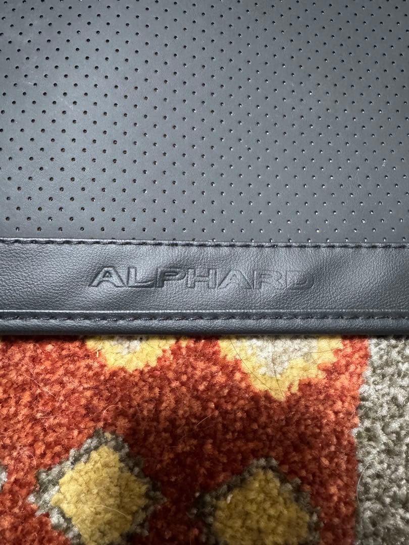 入荷困難　レザー　アルファード　alphard 座席クッション　シートクッション