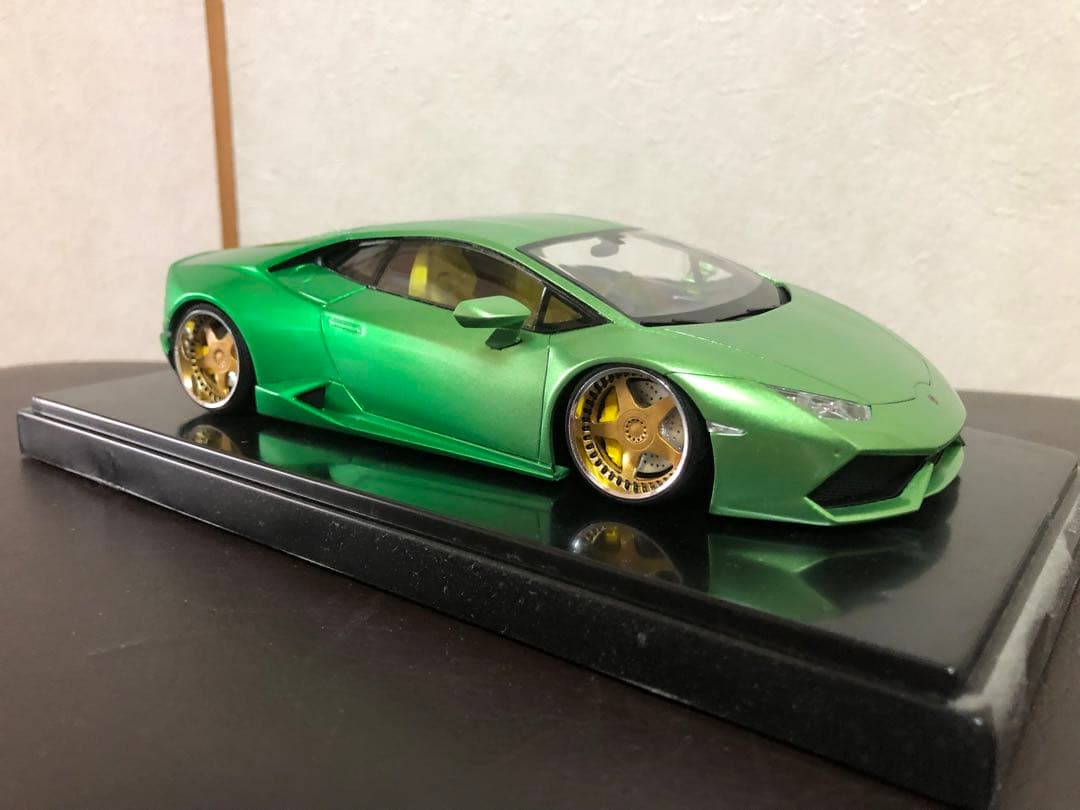 アオシマプラモデル1/24 ランボルギーニウラカン　完成品