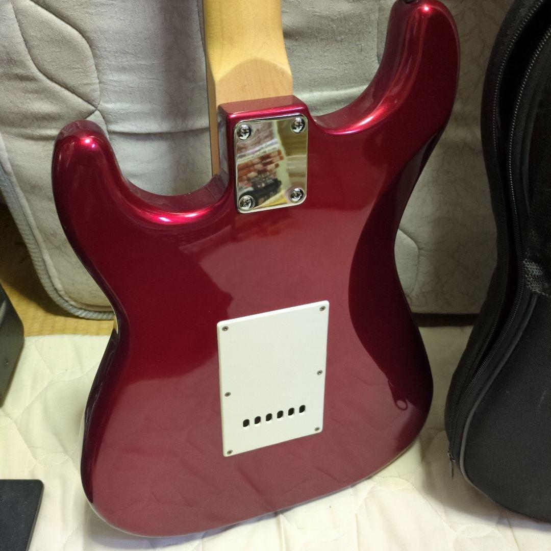美品　PnotntGenic　SELDER エレキギター 赤　ケース付き