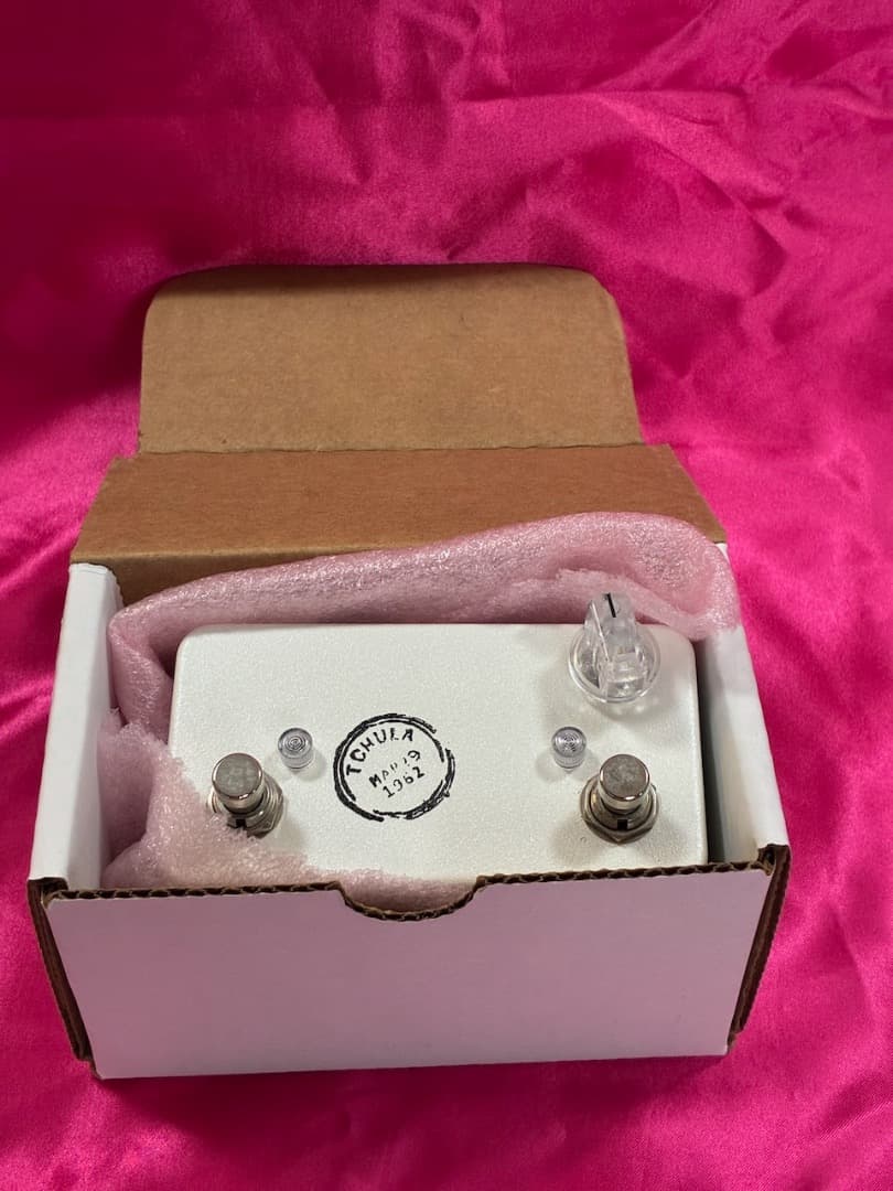 （美品：元箱付）Lovepedal TCHULA ギターエフェクター ホワイト