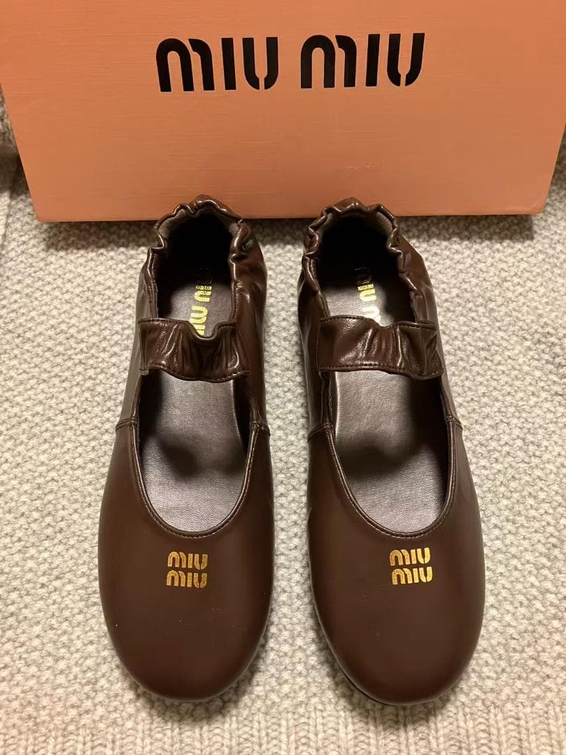 ブラウン　バレエシューズ メリージェーン　ロゴ　靴