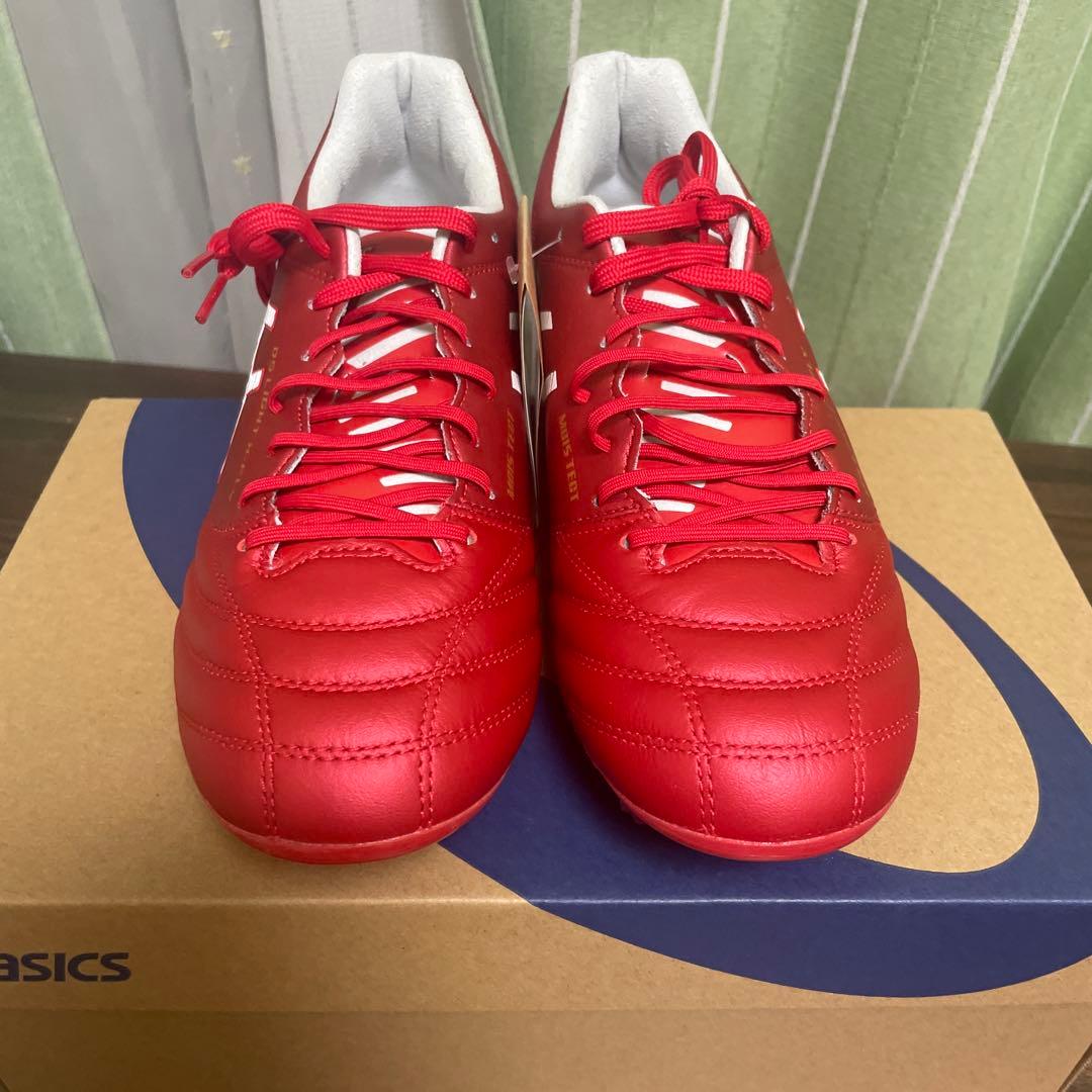ASICS サッカーシューズ レッド