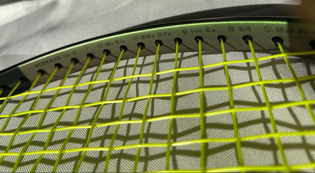 Wilson Blade V8 100L 285g テニスラケット