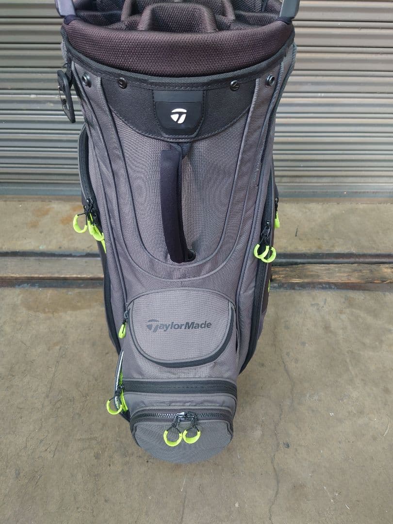 TaylorMade 日本未発売　１４分割キャディバッグ　中古