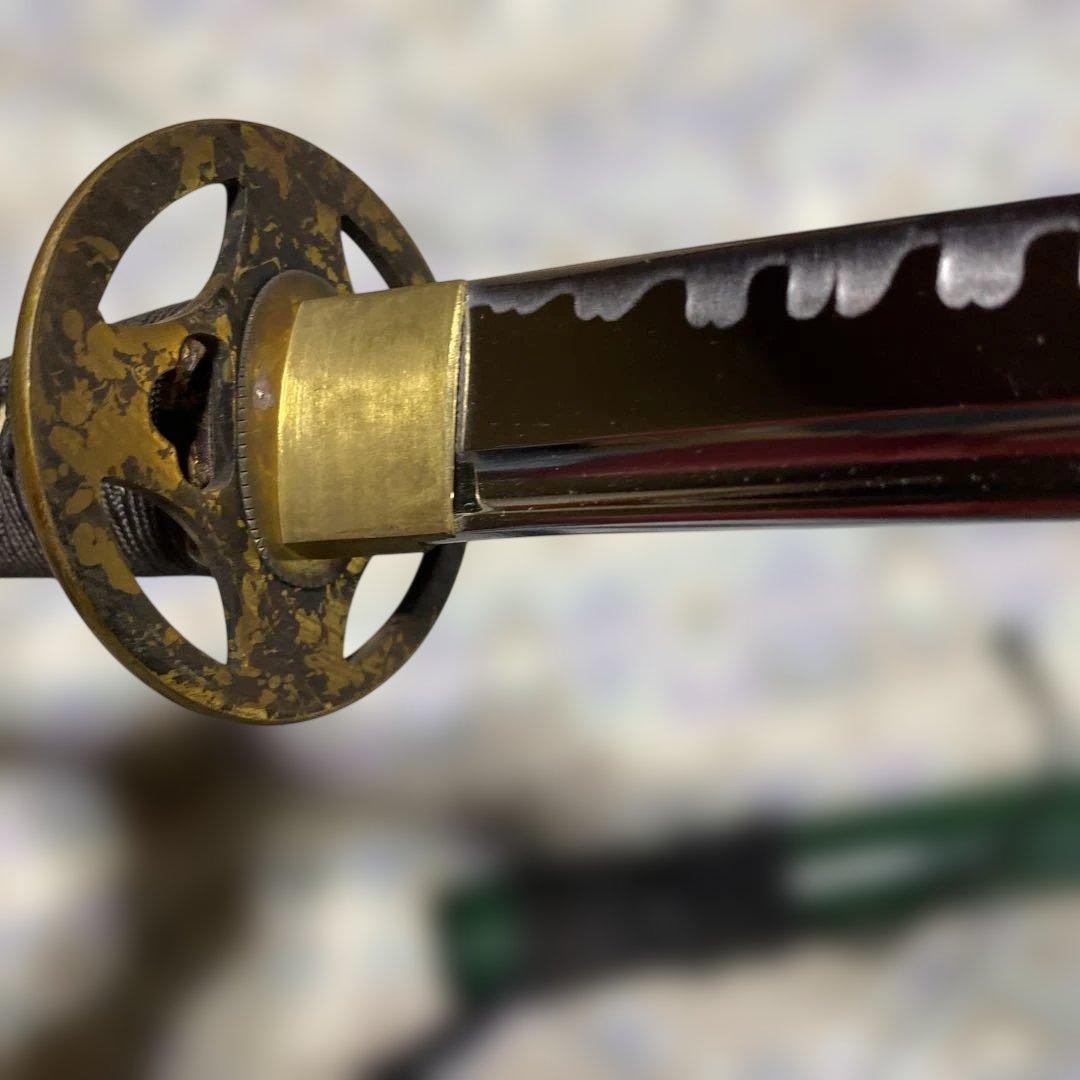 上級居合大刀 黒柄 十字透し丸鍔 緑暈し呂鞘