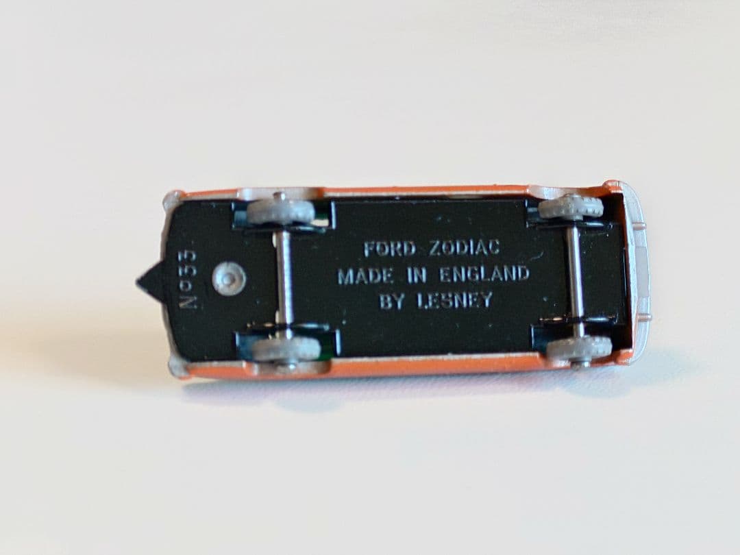 MATCHBOX 　No.33 FORD ZODIAC