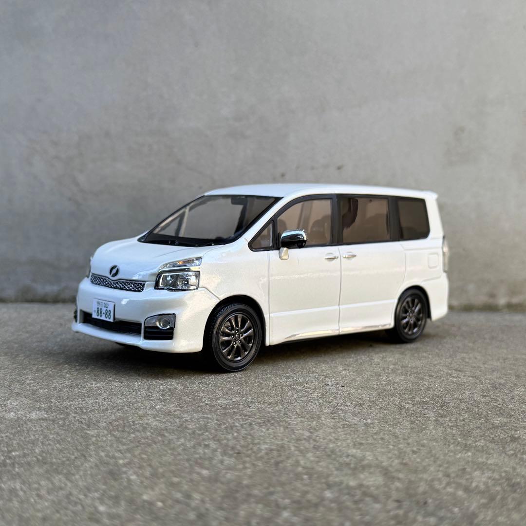 70 後期 ヴォクシー カラーサンプル ミニカー