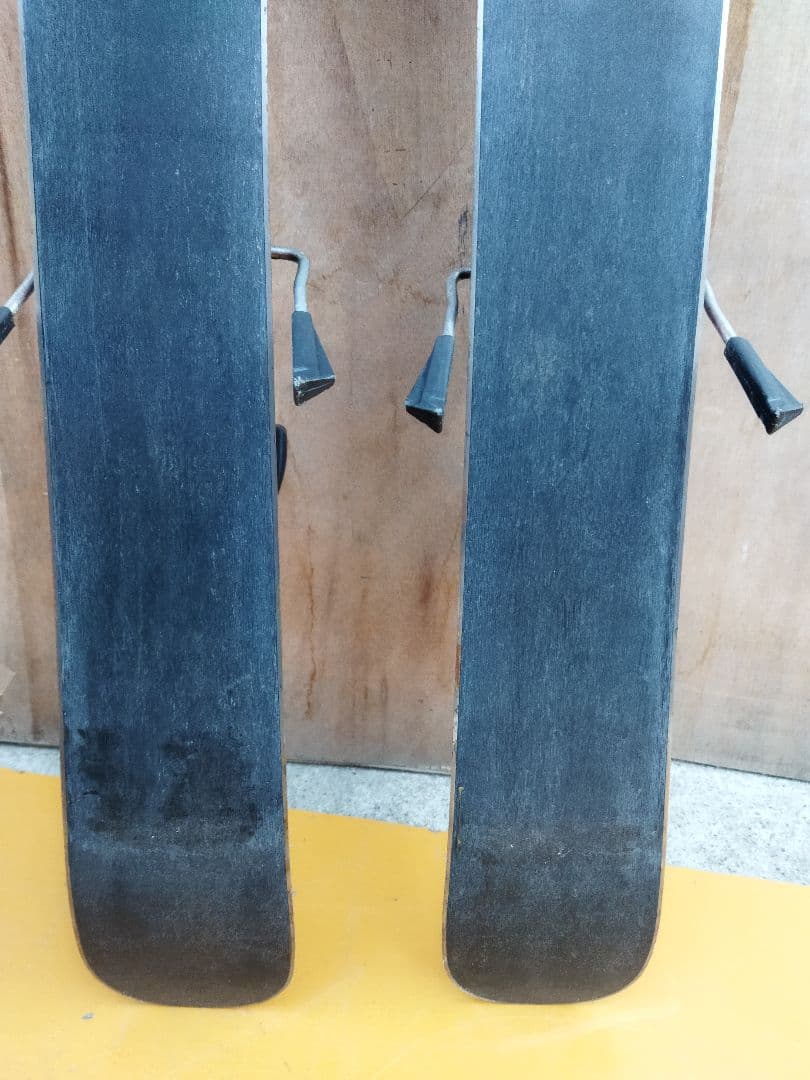 サロモン　SALOMON　S−board ショートスキー　板　赤　レッド