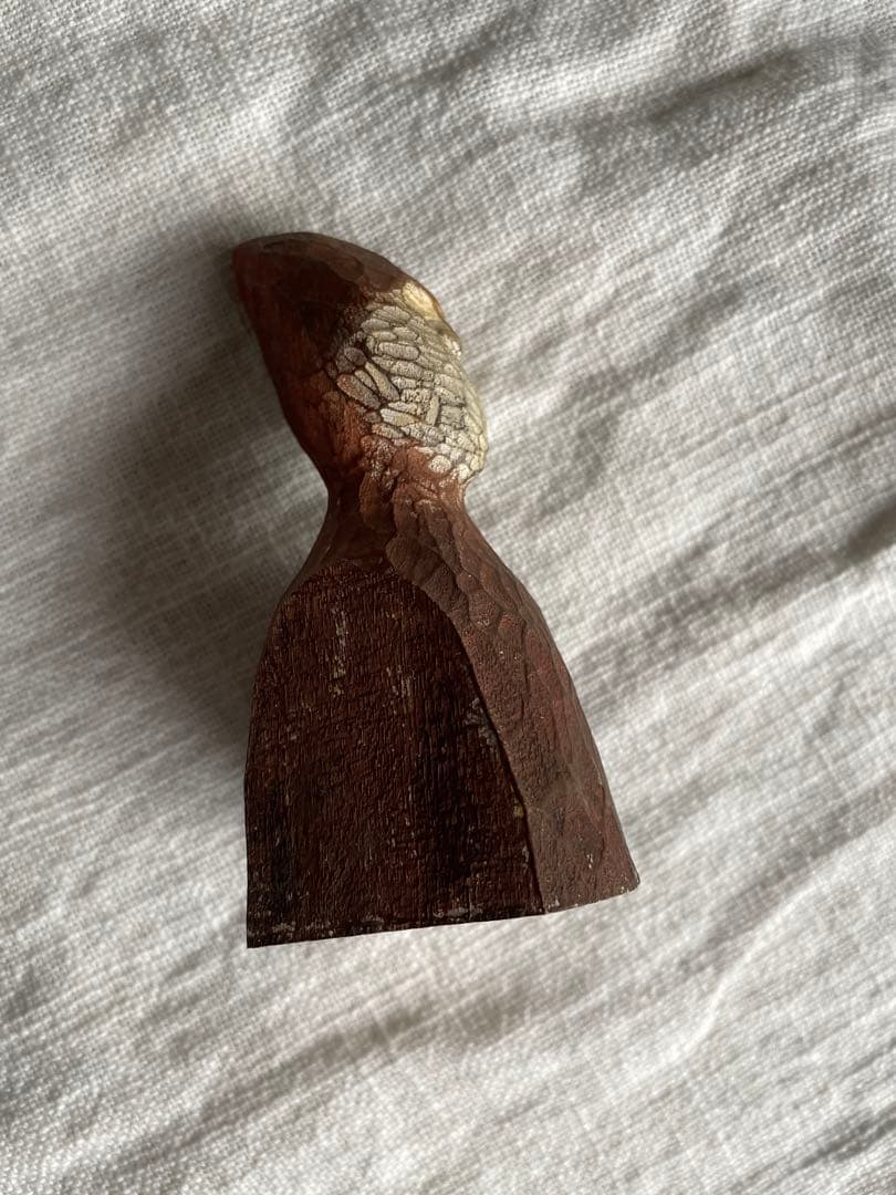 クロヌマタカトシ 木彫人物像