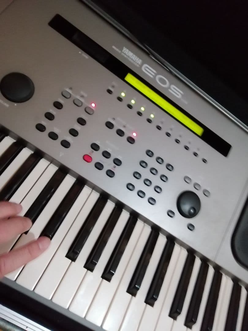 YAMAHA EOS B500 シンセサイザー