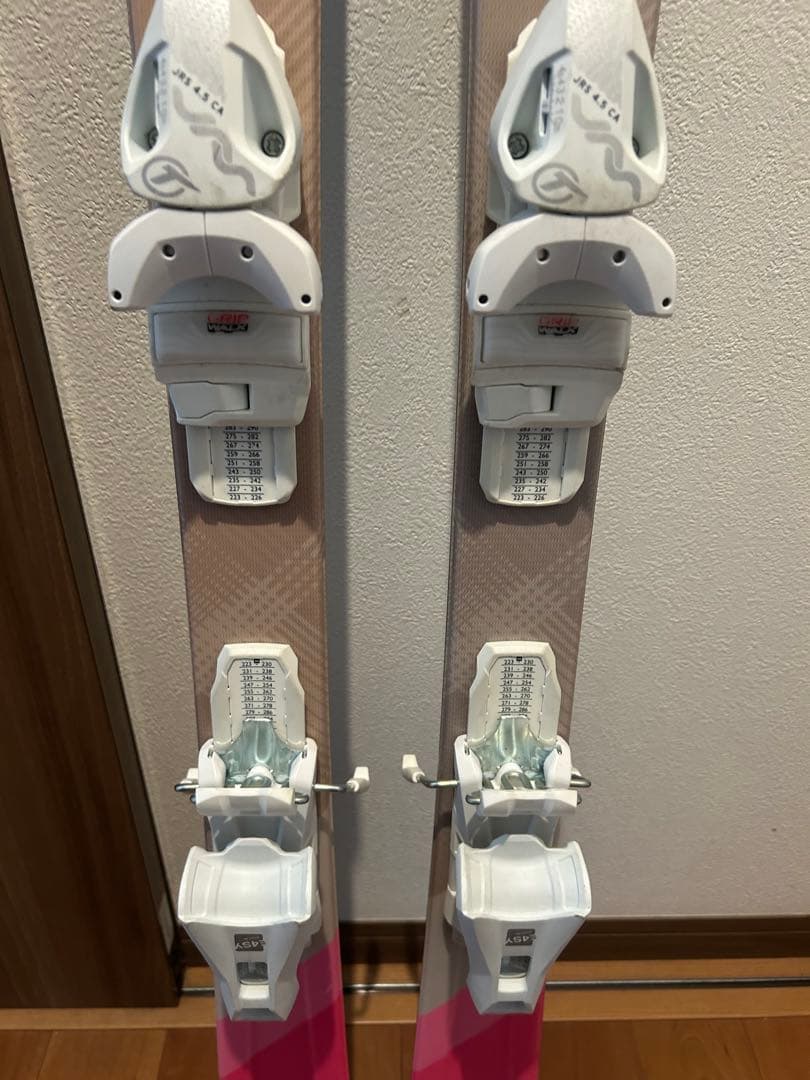 Hart スキー　板　ビンディング前後調整可能