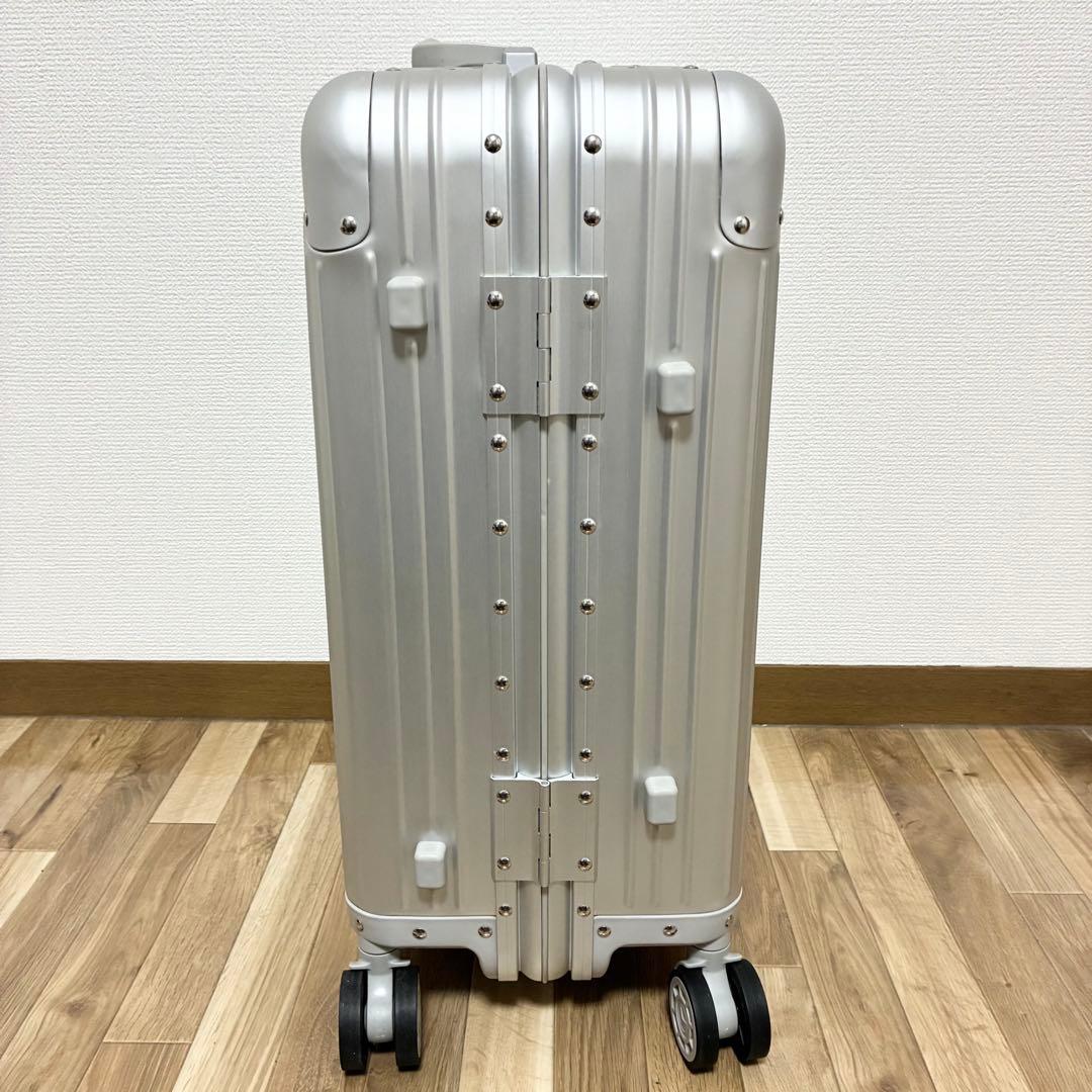 新品未使用　キャリーケース　メルセデスベンツ　カバー付