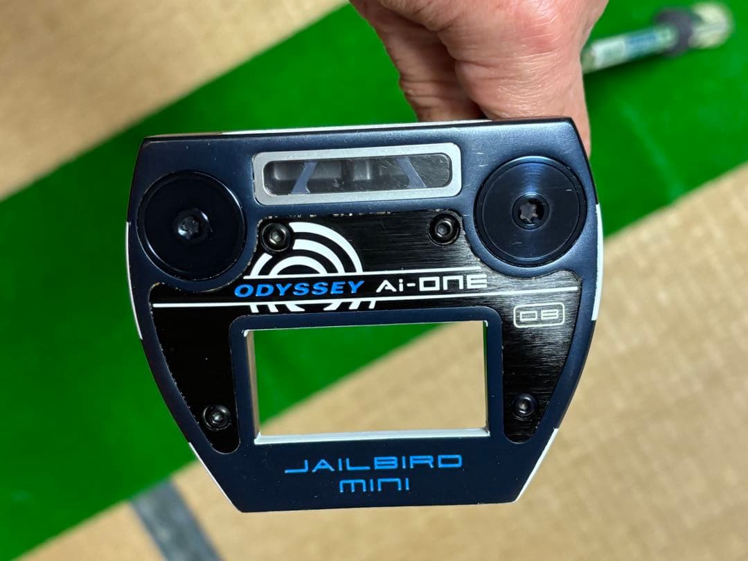 ODYSSEY Ai-One Jailbird Mini パター