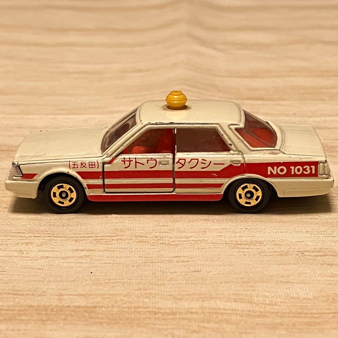 トミカ 日産セドリック 4ドア H.T サトウタクシー No.13 1/65