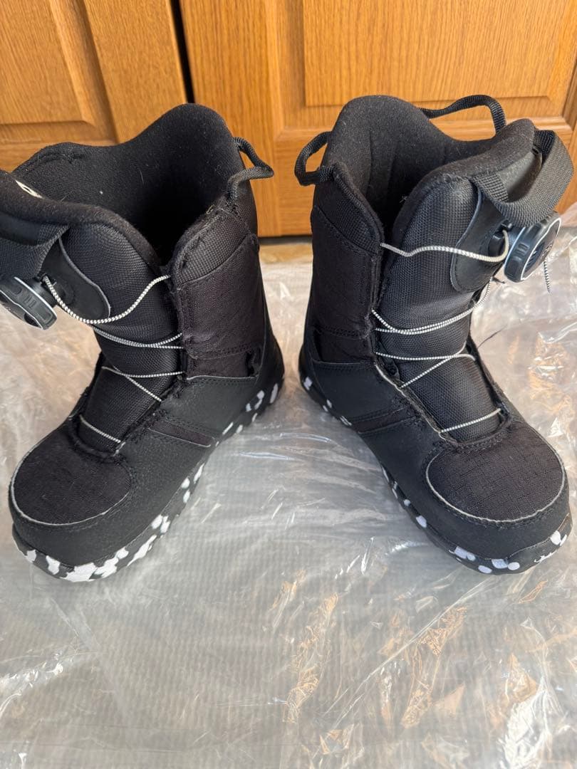 バートン　BOAシステム ブラック スノーボードブーツ　キッズ