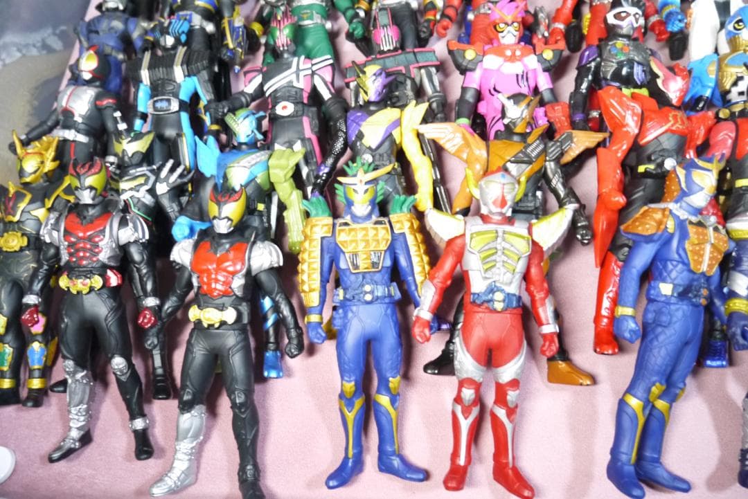 ライダーヒーローシリーズ　ビッグサイズソフビフィギュアなど　111体セット