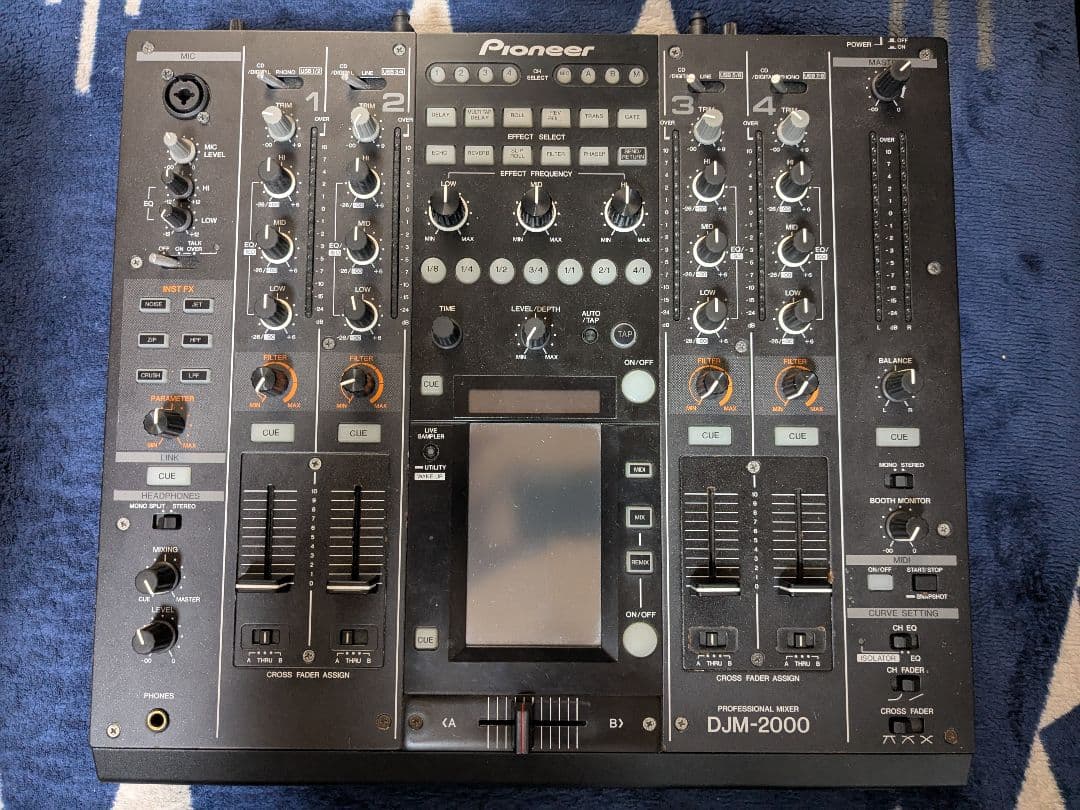 Pioneer DJM-2000 DJミキサー