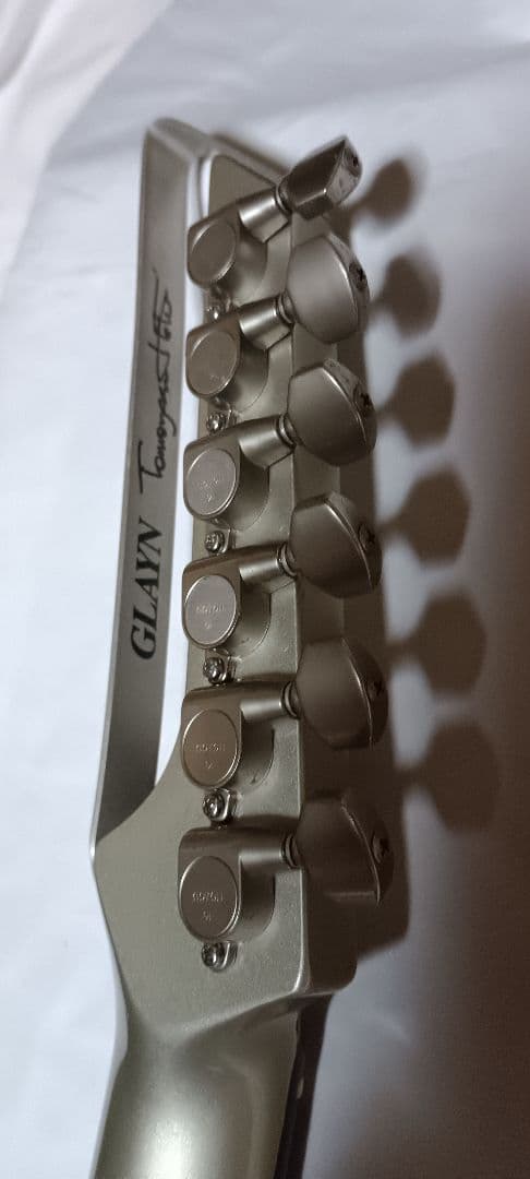 Razo Grayn＊アルミトップギター