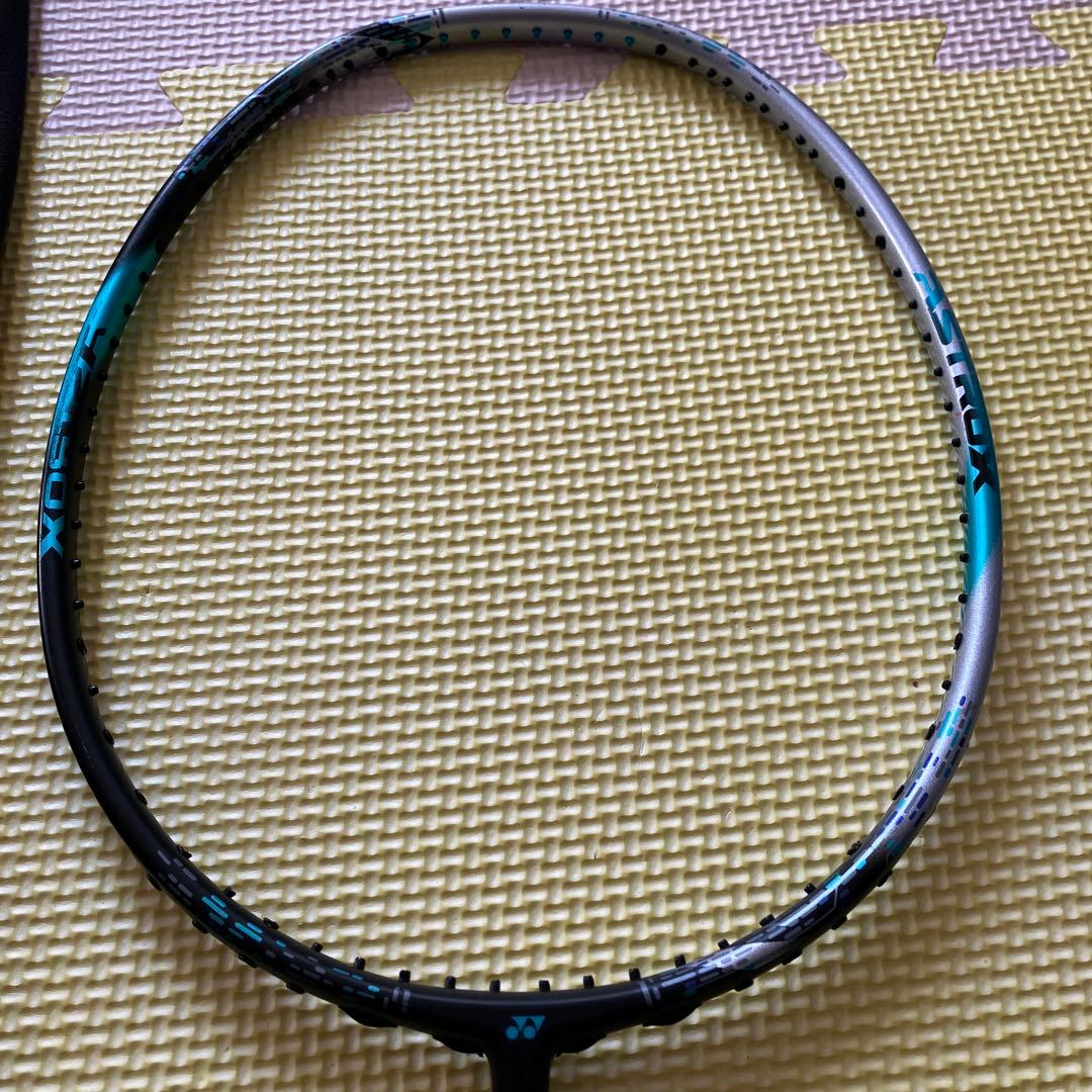 ジャンク品　YONEX アストロクス88D PRO 専用ケース付き