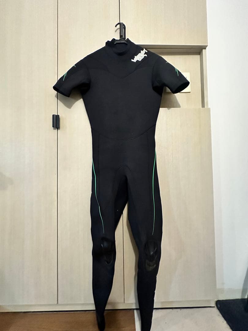 【夏大活躍！】BREAKER OUT シーガル　ウェットスーツ