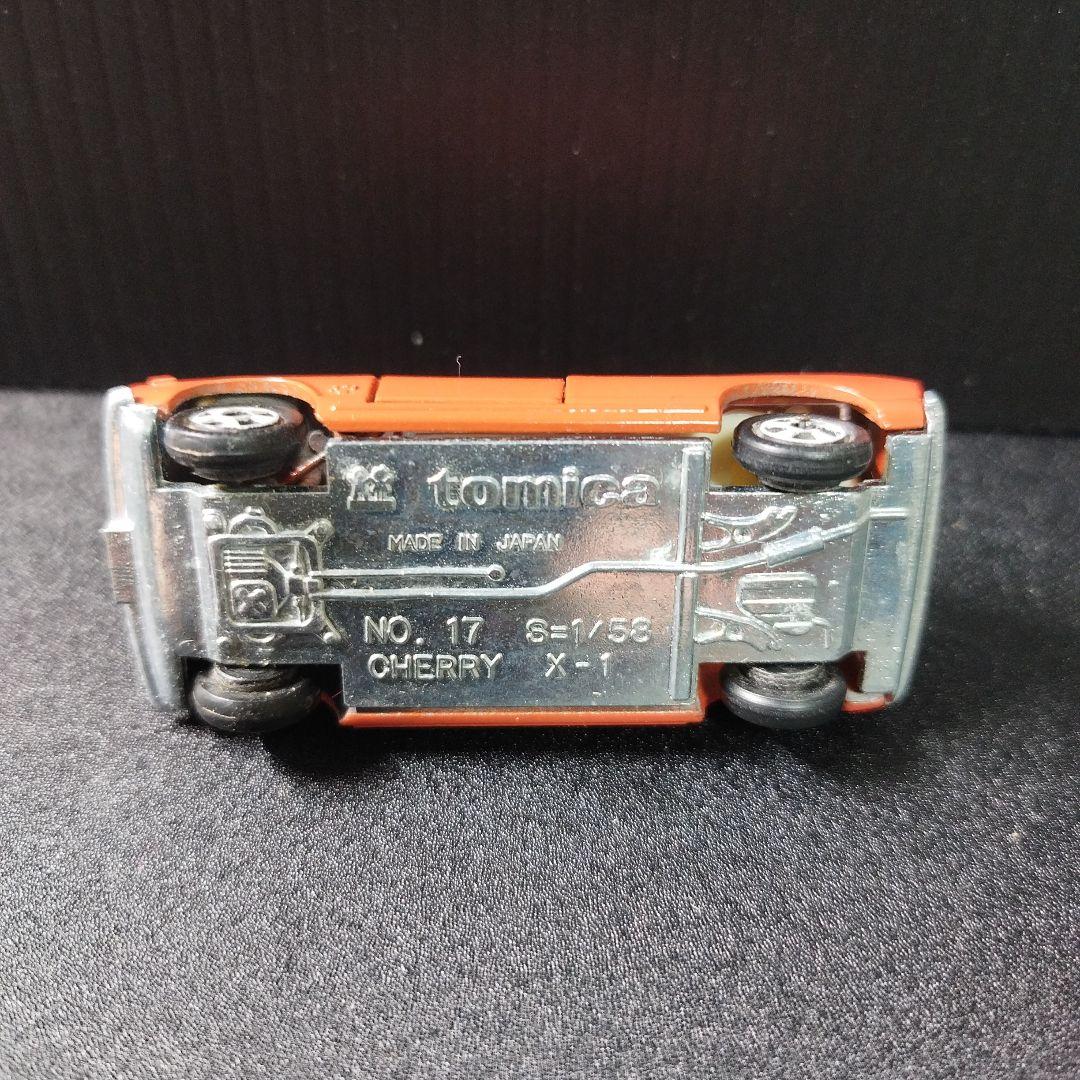 黒箱日本製トミカ ニッサン チェリー X-1
