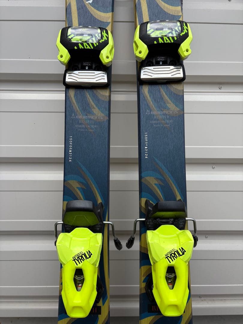 ブルーモリスREBIRTH スキー板 ビンディングセット150センチ　傷有り