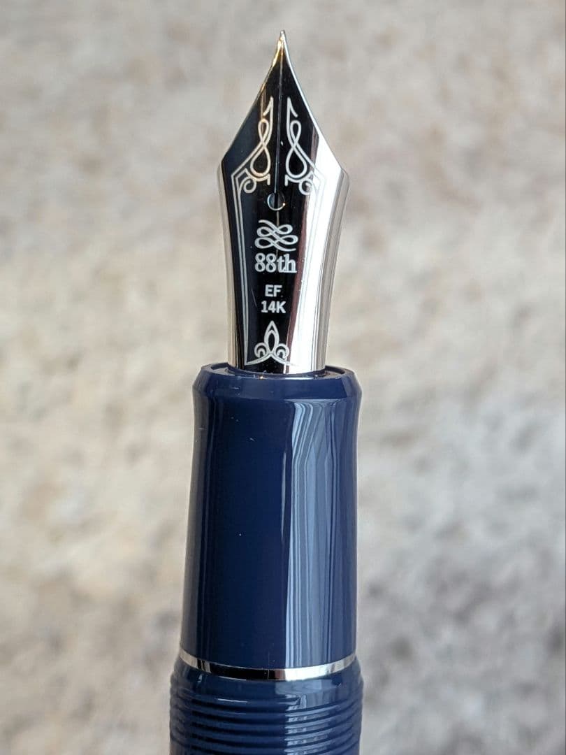 チ*ィ様 【美品】滝沢印刷創業88周年記念オリジナル 万年筆 「紺忠」 EFペン