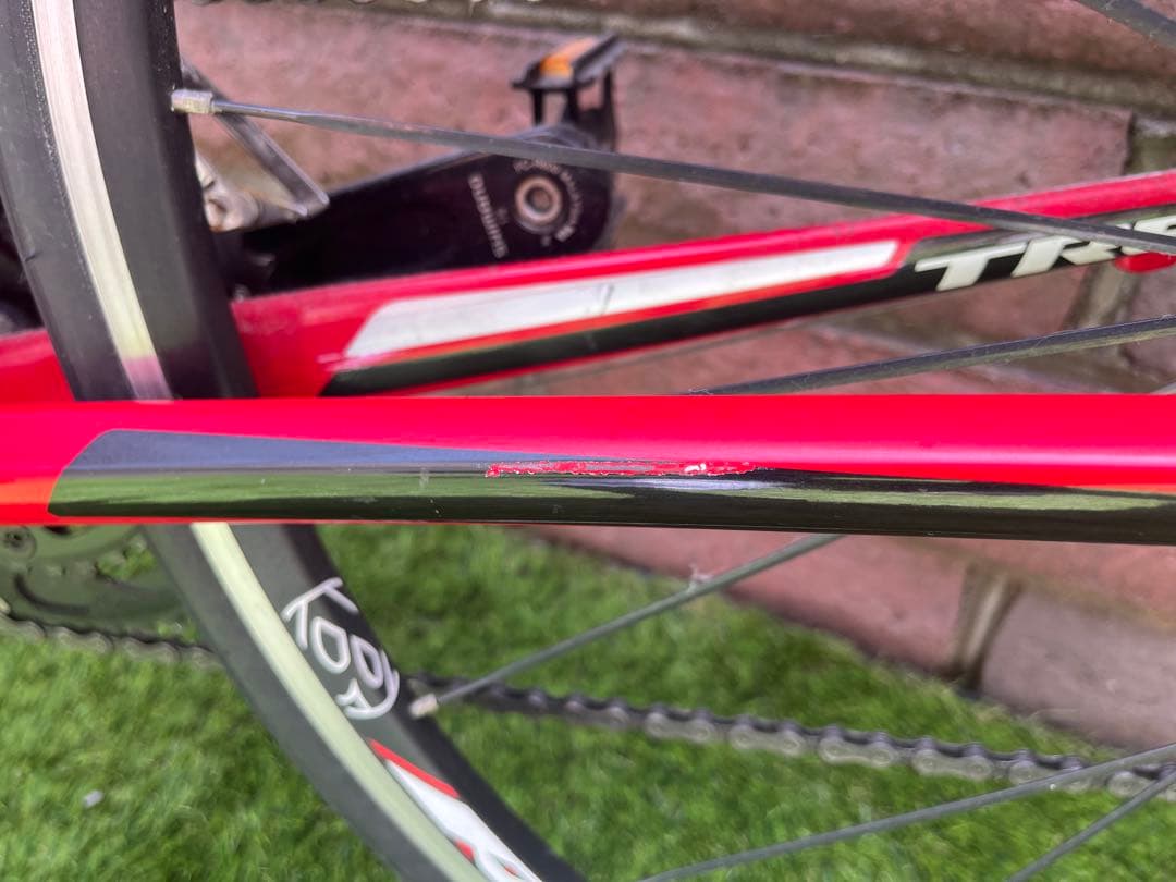 TREK ALPHA2.3 52cm レッド/ホワイト　アルミ