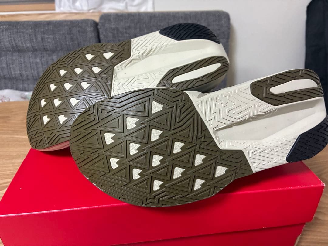 ニューバランスレベルv5