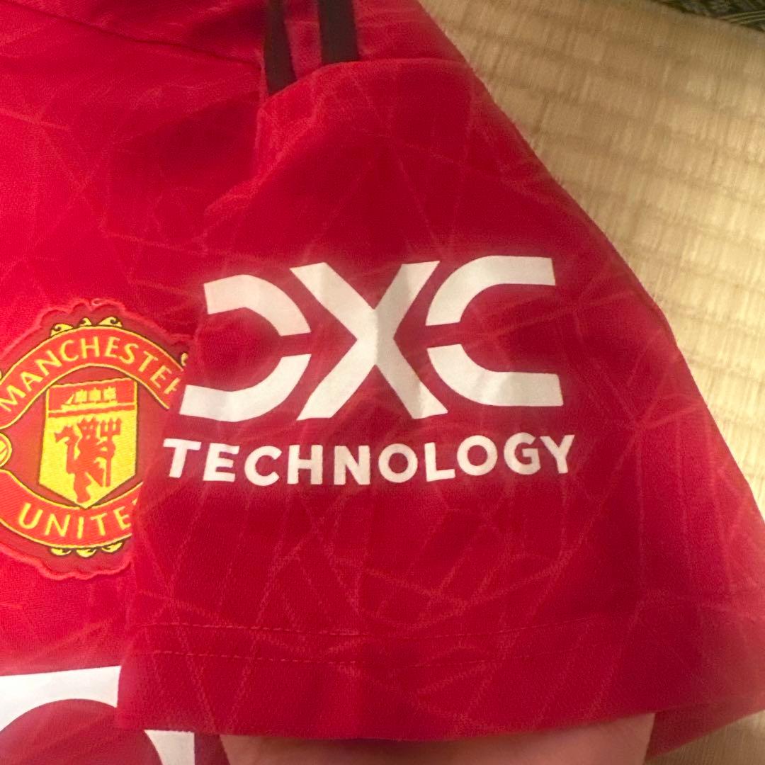 Manchester United adidas Tシャツ