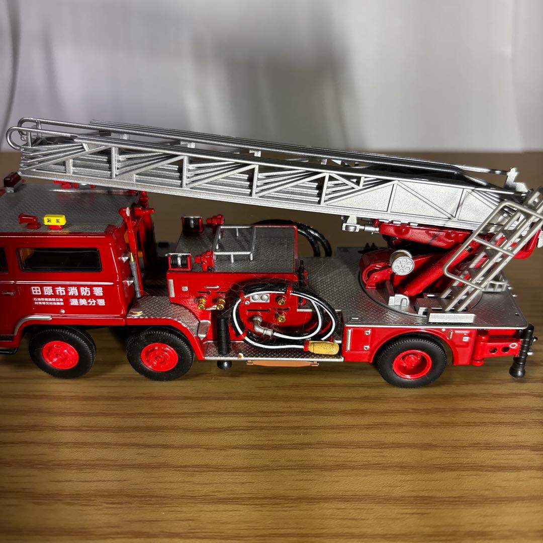 トミカリミテッド LV-N24a 日野TC343型はしご付き消防車 田原市消防署