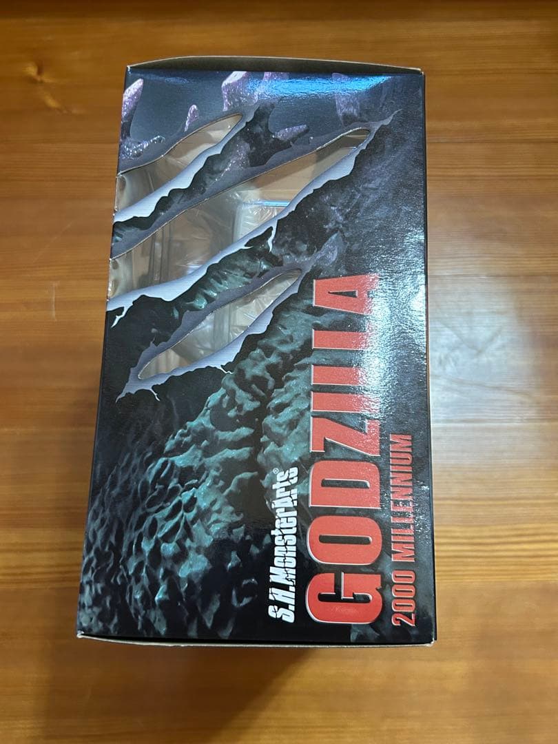 未開封 S.H.MonsterArts ゴジラ2000 ミレニアム フィギュア