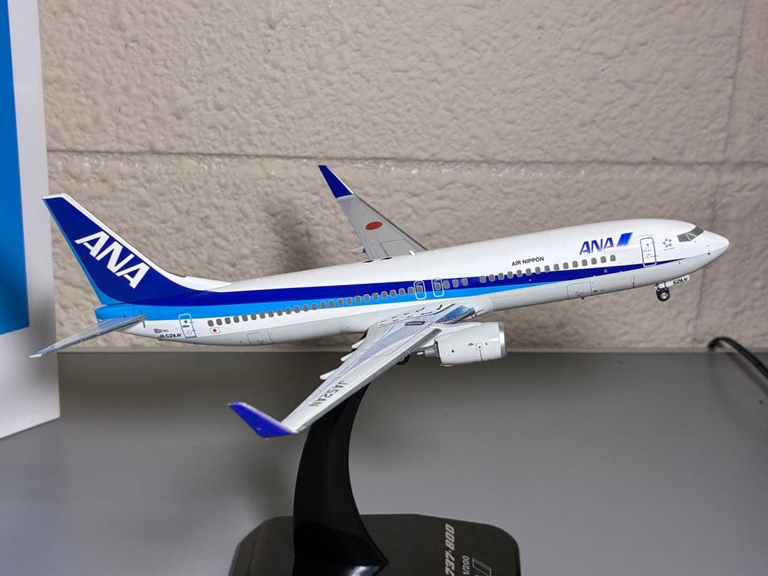 全日空商事 Boeing737-800 1/200 モデルプレーン