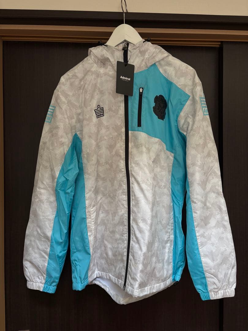 ジュビロ磐田　裏付きウーブンパーカー