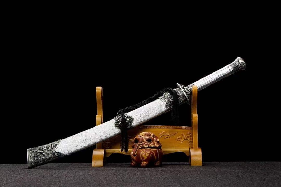 巽龍斬龍虎刀 武具　刀装具　日本刀　模造刀 居合刀