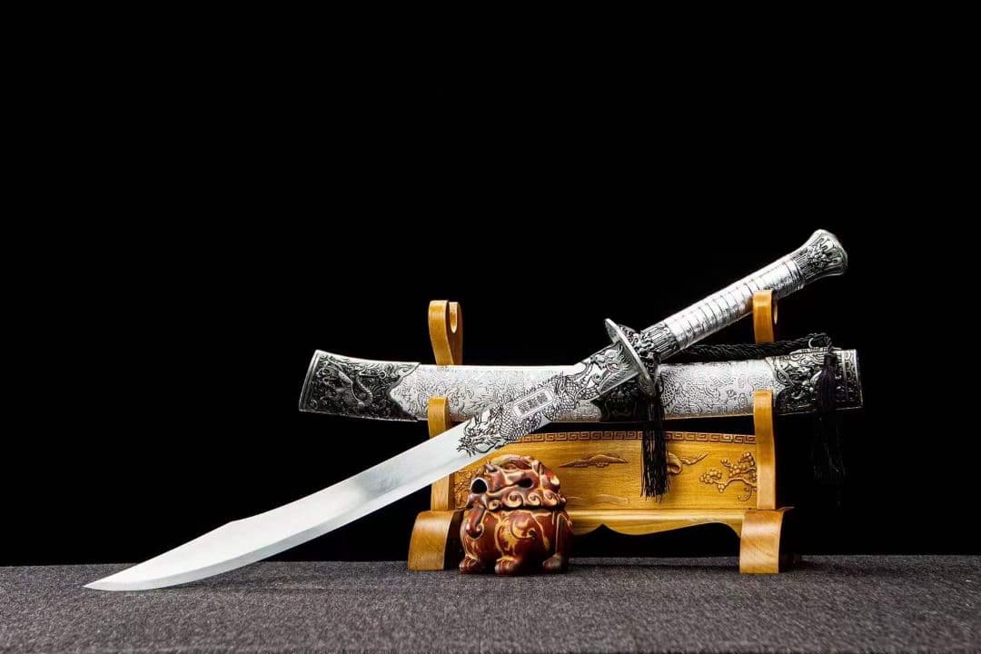 巽龍斬龍虎刀 武具　刀装具　日本刀　模造刀 居合刀