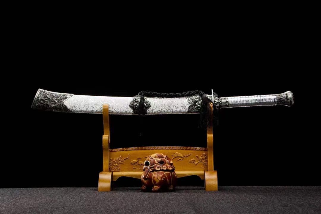 巽龍斬龍虎刀 武具　刀装具　日本刀　模造刀 居合刀