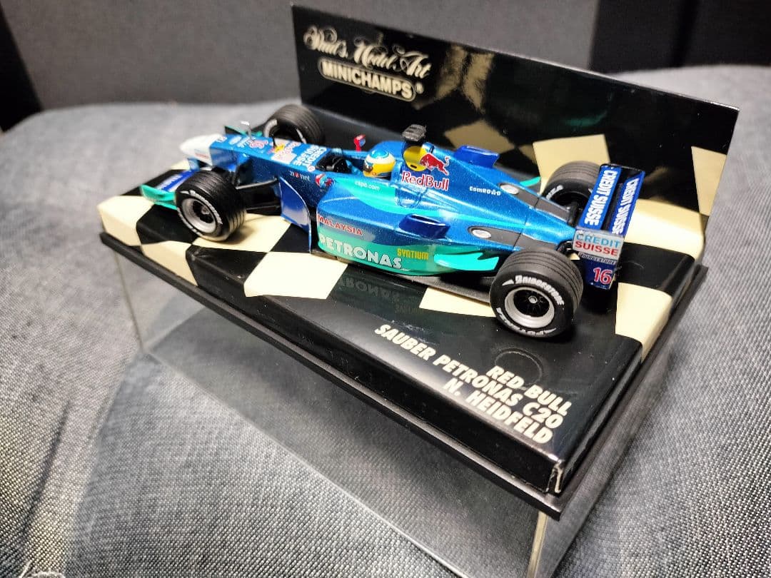 スポーツ 1/43 minichamps Sauber Petoronas C20