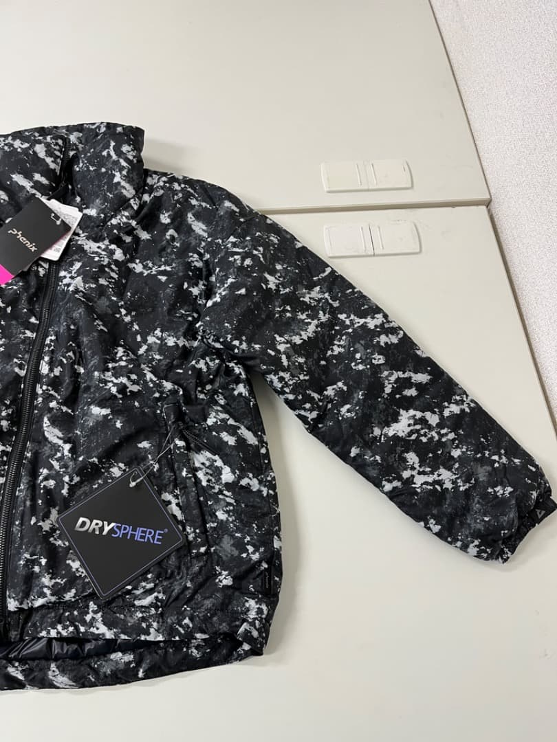 【新品】 phenix　スキーウェア　スノボウェア　レディース　Sサイズ　556