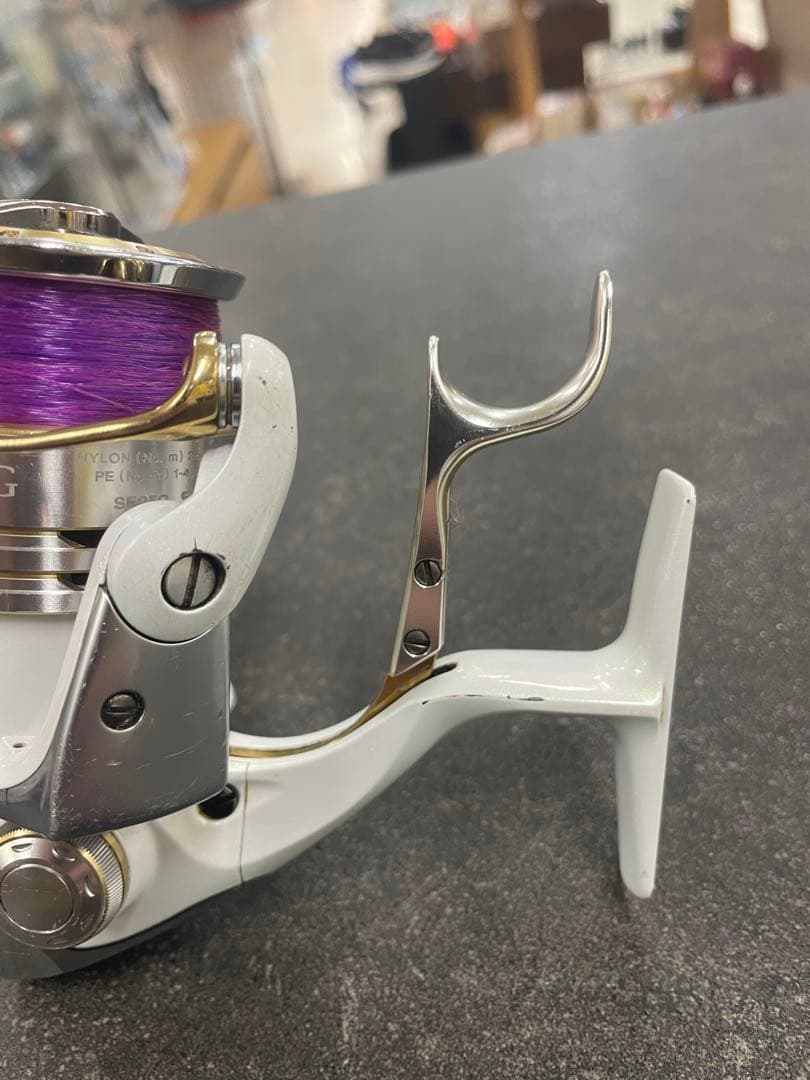 超希少シマノBB-X テクニウム Mg ホワイトスペシャル C3000DXG