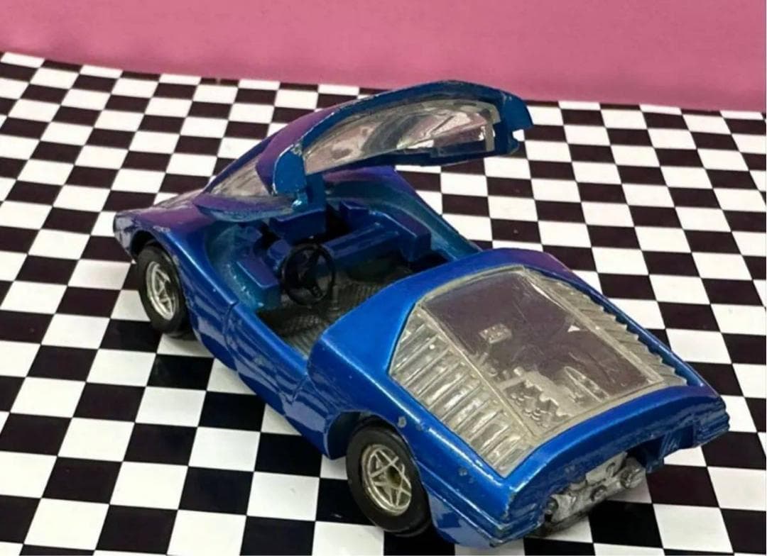 ポリトイズ　アバルト2000　1/43 ミニカー　ピニンファリーナ