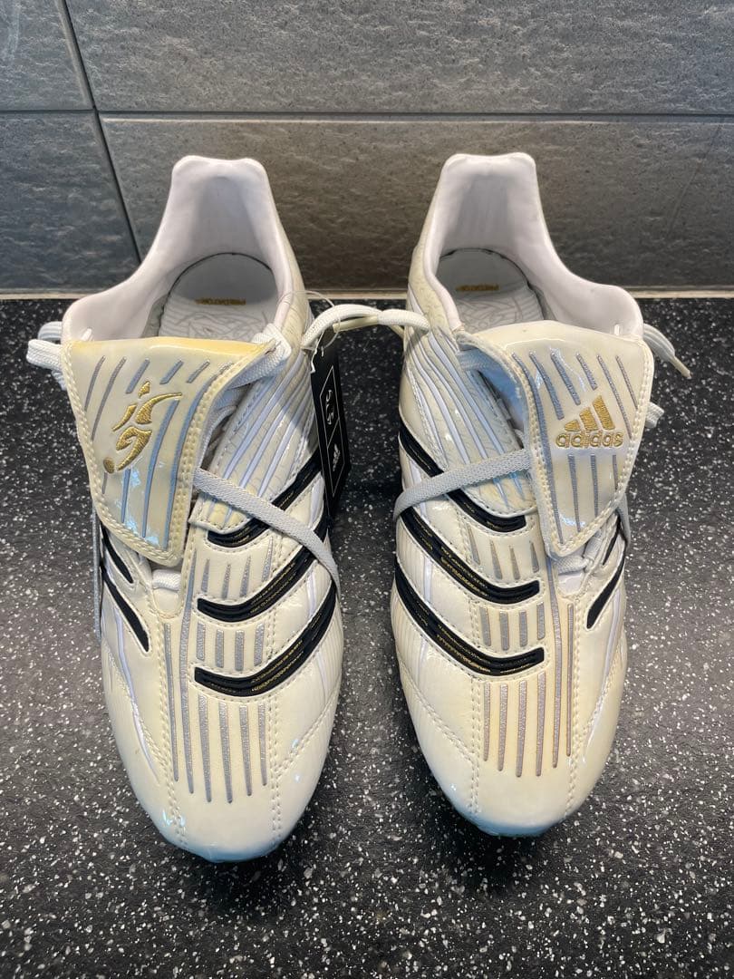 アディダス　プレデター　アブソリュート　ベッカムモデル　新品未使用