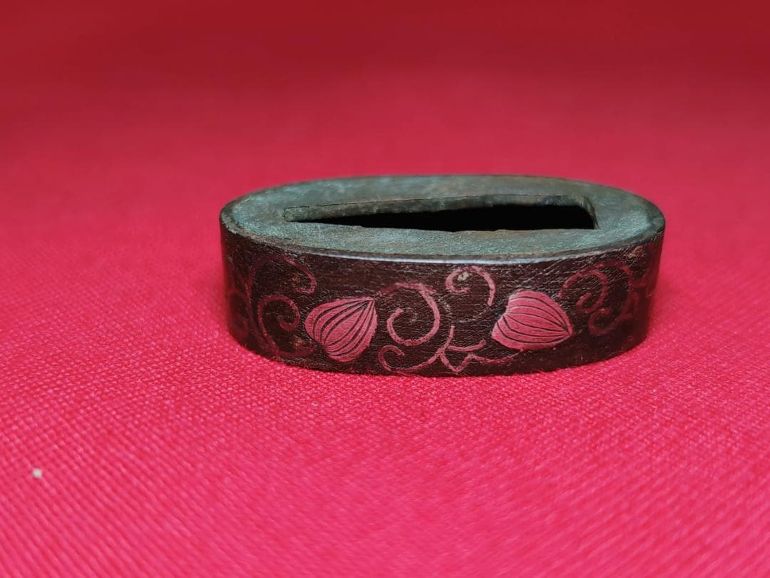 鉄地 鬼灯図 縁頭 銀色絵 拵 日本刀 刀装具 骨董 古美術