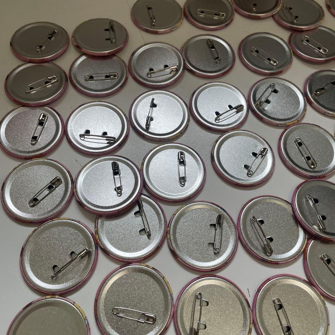 3.デジモンアドベンチャー02 新宿マルイ トレーディング缶バッジ ホークモン