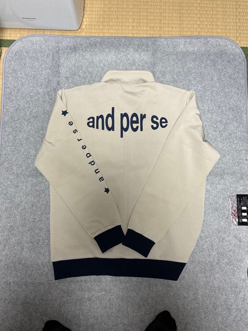 【2/8まで値引•未使用】and per se ストレッチジップアップジャケット