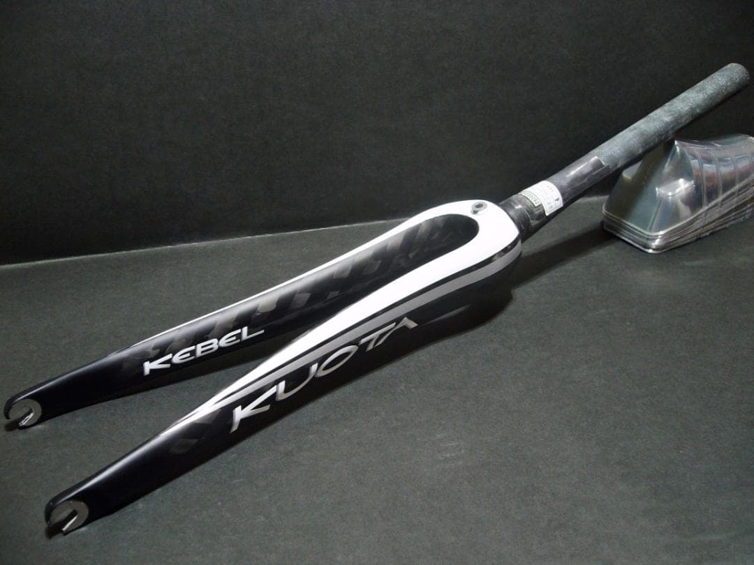 新品 クオータ フル カーボンフォーク 1-1/8,1-1/2 Taperd