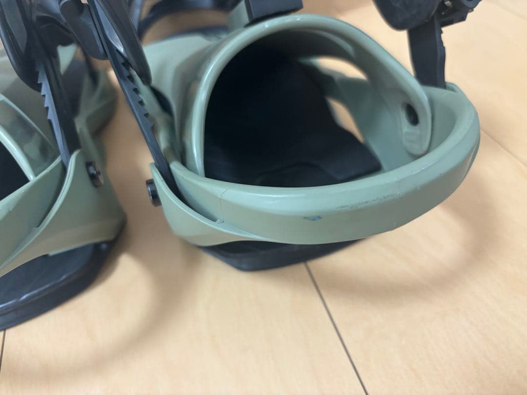 Salomon 23-24 RHYTHM M ビンディング スノボ