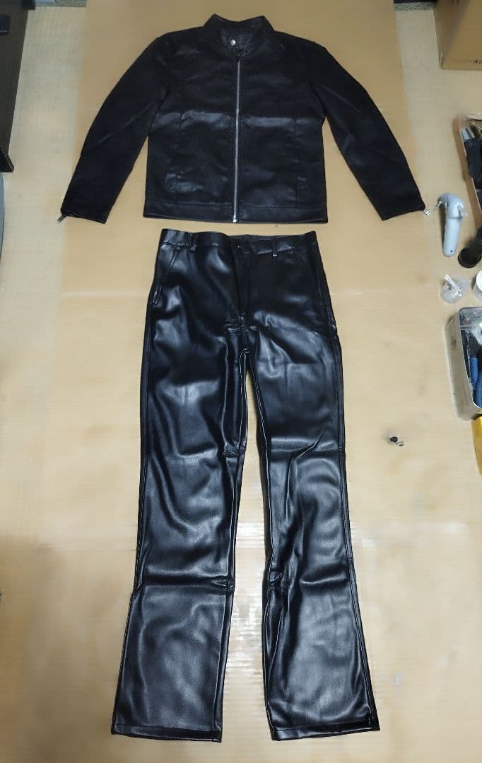 ★中古品 スーツ ズボン上着 Lサイズ コスプレ 革ジャン 特撮ヒーロー レザー